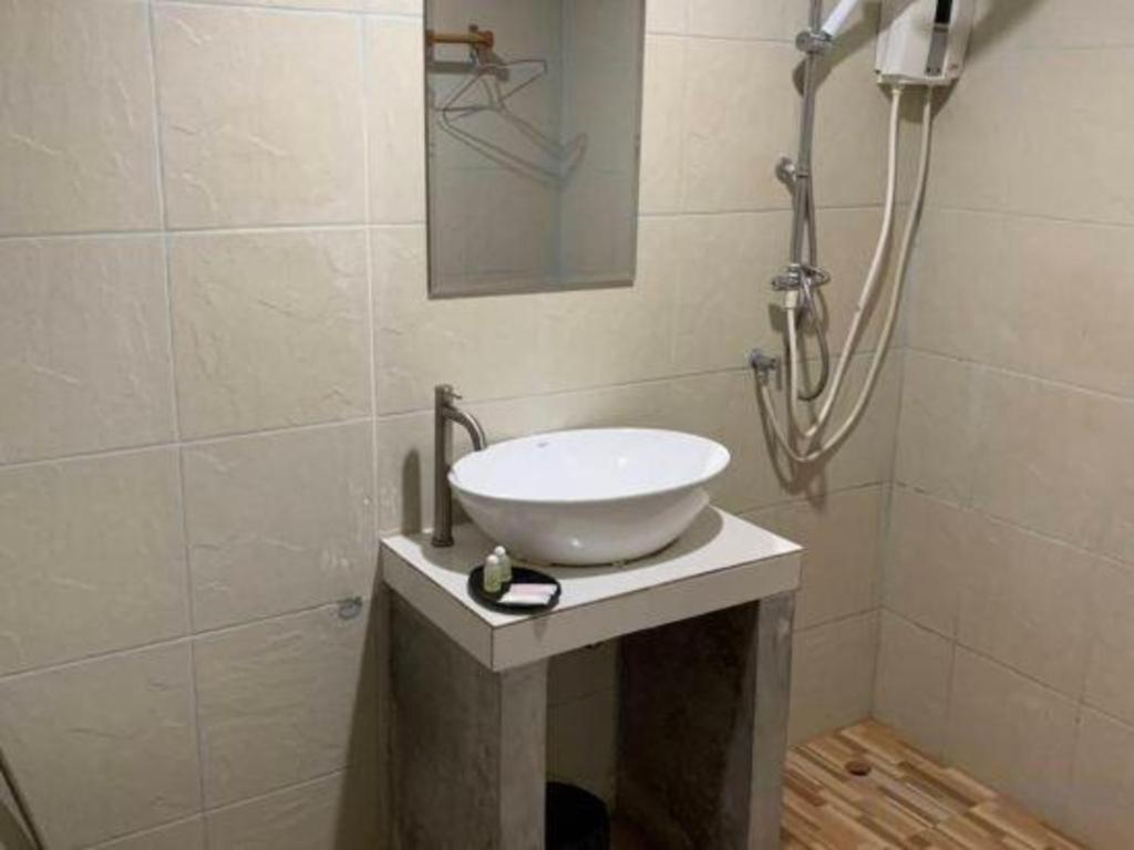 Rakchayanin Koh Larn Hotel 3*